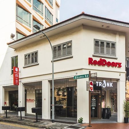 Hotel Reddoorz Premium @ Balestier Singapur Exterior foto