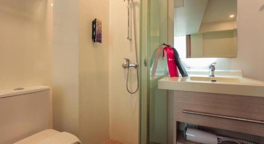 Hotel Reddoorz Premium @ Balestier Singapur Exterior foto
