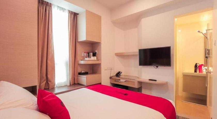 Hotel Reddoorz Premium @ Balestier Singapur Exterior foto