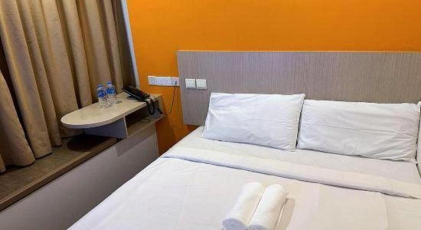 Hotel Reddoorz Premium @ Balestier Singapur Exterior foto