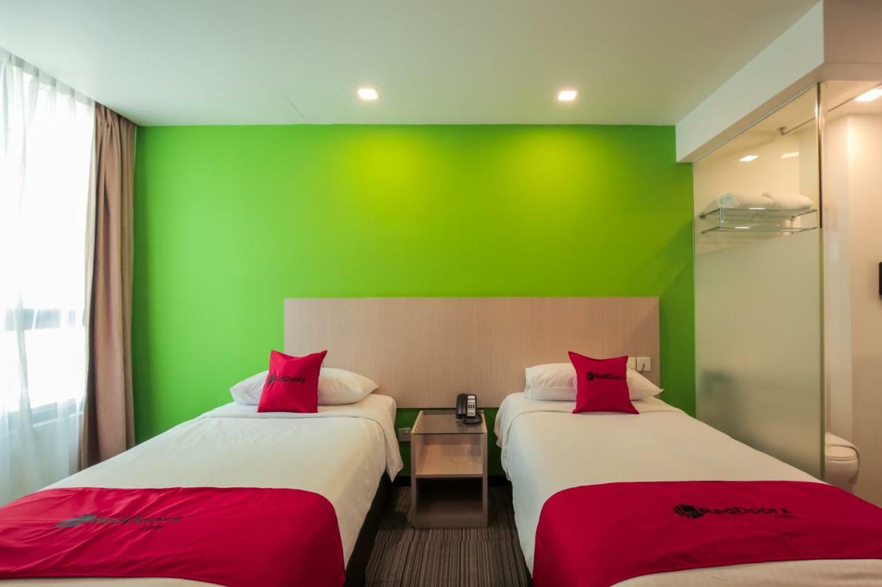 Hotel Reddoorz Premium @ Balestier Singapur Habitación foto