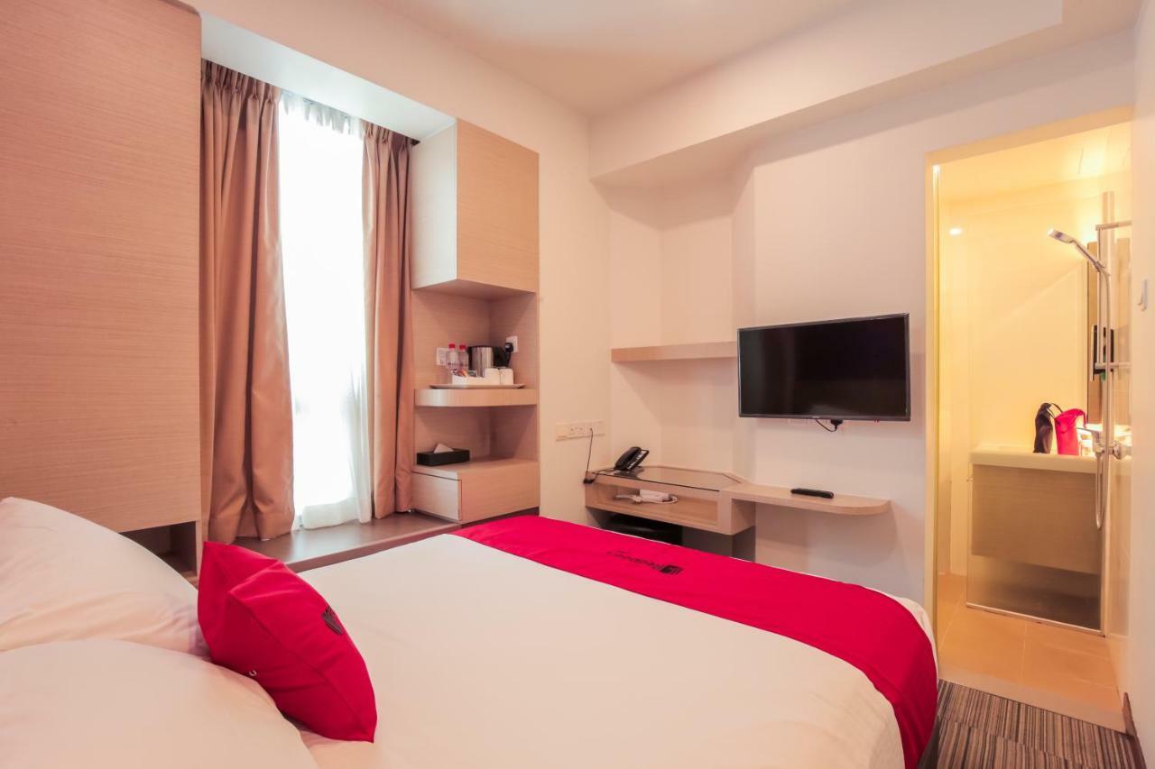 Hotel Reddoorz Premium @ Balestier Singapur Habitación foto
